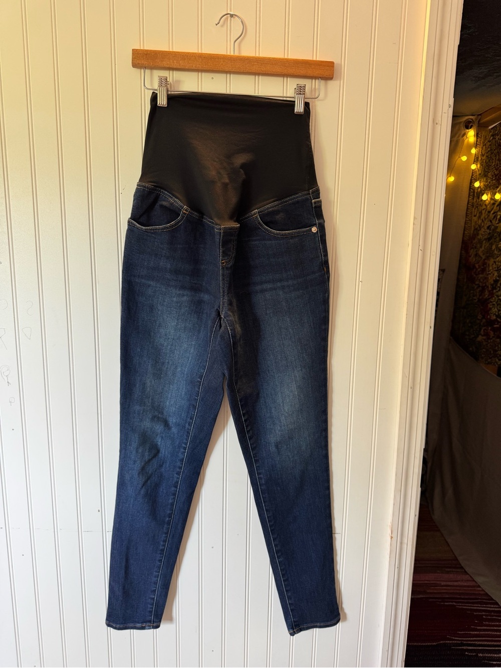 Isabel & Ingrid Maternity High-Waist Dark Blue Jeans with Stretch Panel